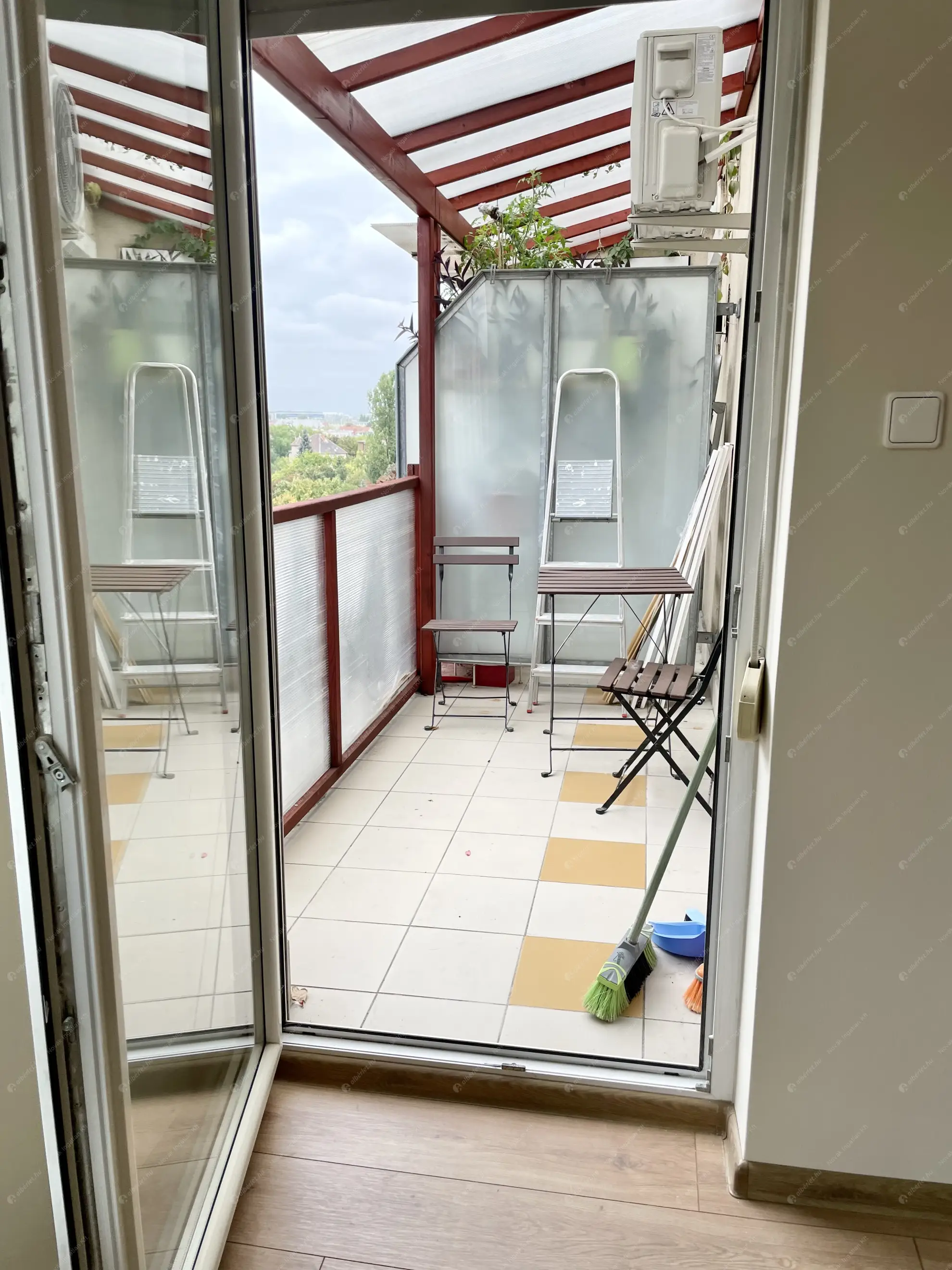 Kiadó albérlet 250000 Ft/hó áron: Budapest, XI. kerület  Bartók Béla út. Mérete: 50 nm, 2 szobás | Alberlet.hu - 6559574