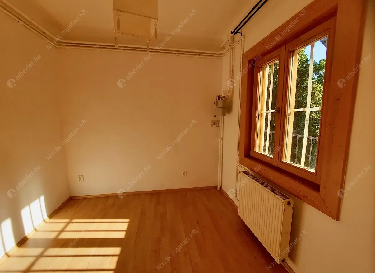 Kiadó albérlet 270000 Ft/hó áron: Budapest, XI. kerület  Bartók Béla út. Mérete: 67 nm, 2 szobás | Alberlet.hu - 6633984