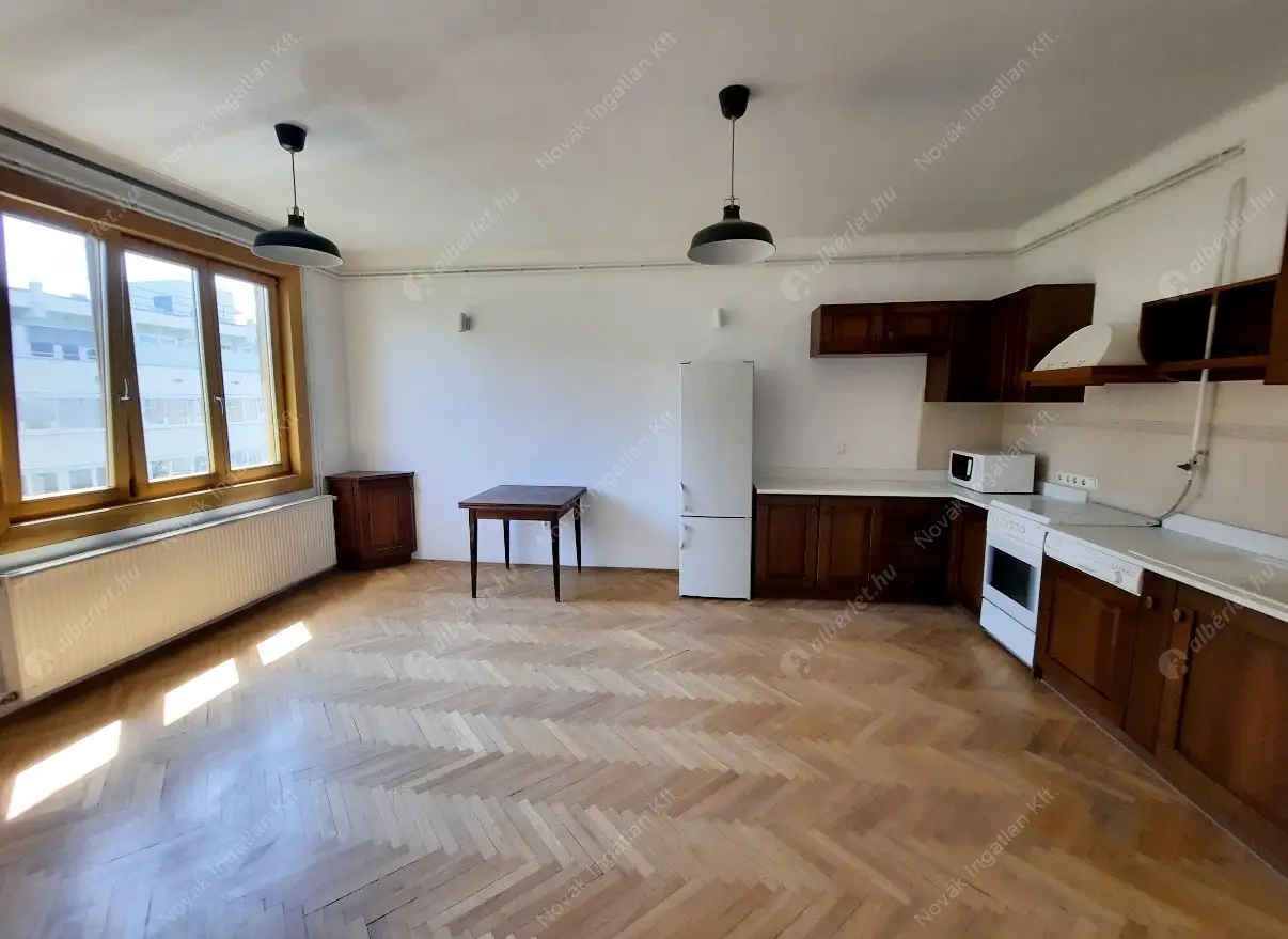 Kiadó albérlet 270000 Ft/hó áron: Budapest, XI. kerület  Bartók Béla út. Mérete: 67 nm, 2 szobás | Alberlet.hu - 6633987