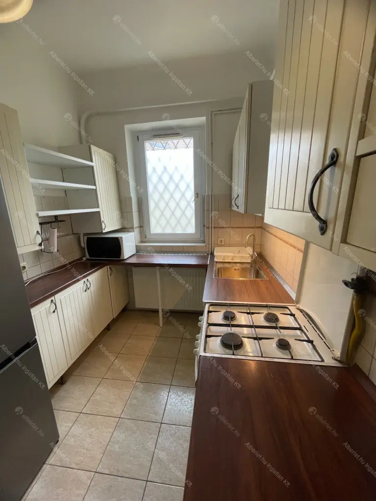 Kiadó albérlet 240000 Ft/hó áron: Budapest, XI. kerület  Bartók Béla út. Mérete: 69 nm, 2 szobás | Alberlet.hu - 6708593