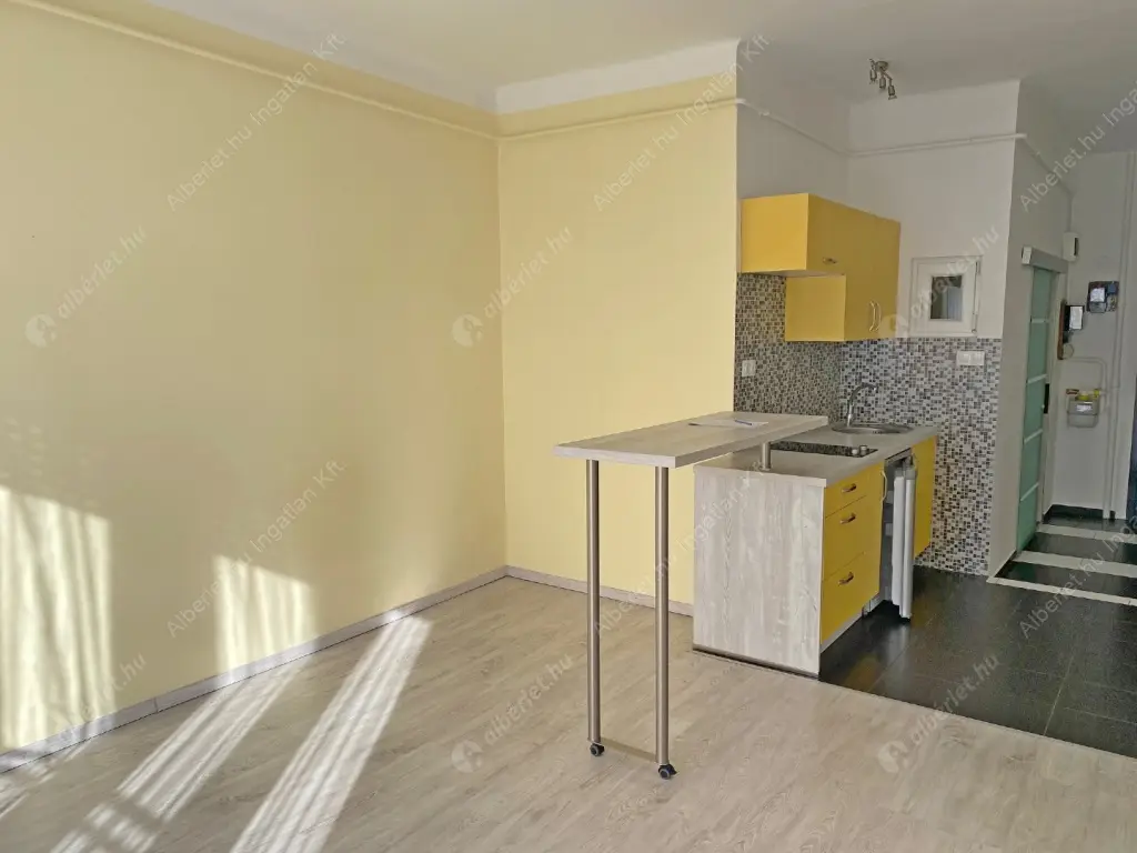 Kiadó albérlet 200000 Ft/hó áron: Budapest, XI. kerület  Bercsényi utca. Mérete: 33 nm, 1 szobás | Alberlet.hu - 6605368