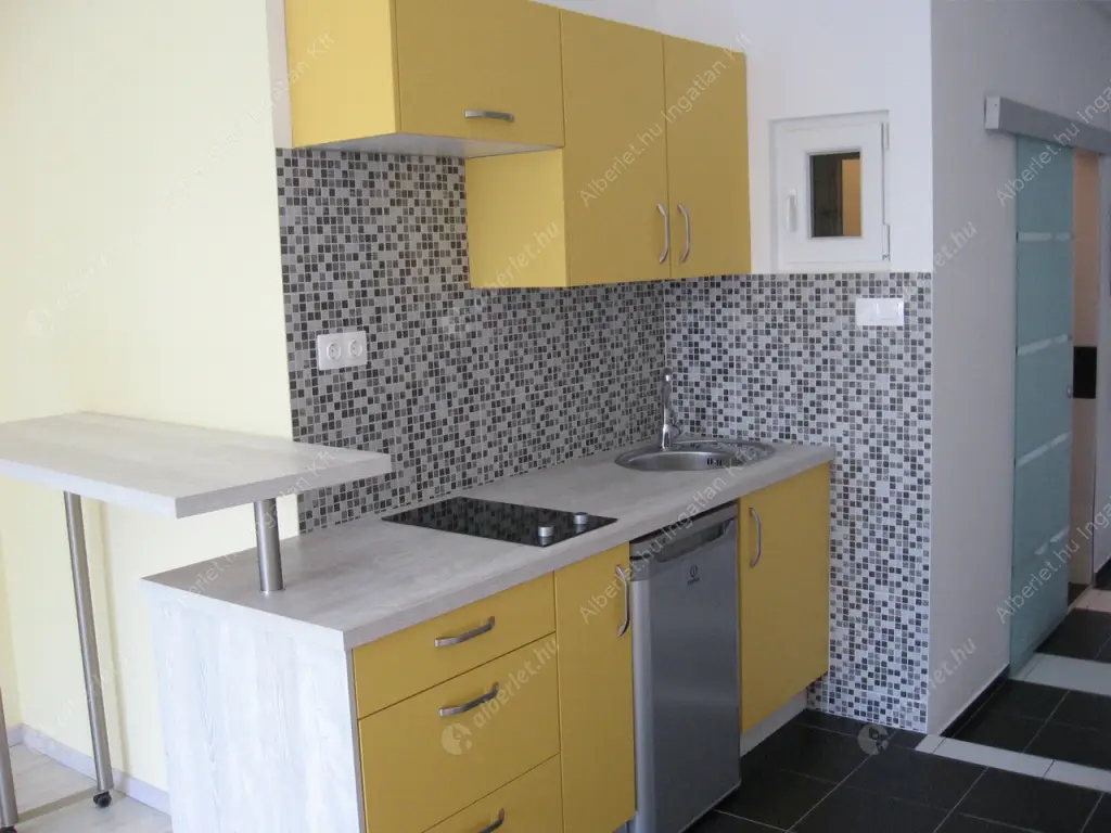 Kiadó albérlet 200000 Ft/hó áron: Budapest, XI. kerület  Bercsényi utca. Mérete: 33 nm, 1 szobás | Alberlet.hu - 6605374