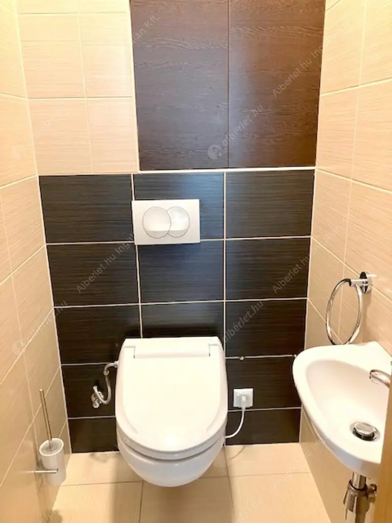 Kiadó albérlet 385000 Ft/hó áron: Budapest, XI. kerület  Bercsényi utca. Mérete: 53 nm, 2 szobás | Alberlet.hu - 6560100