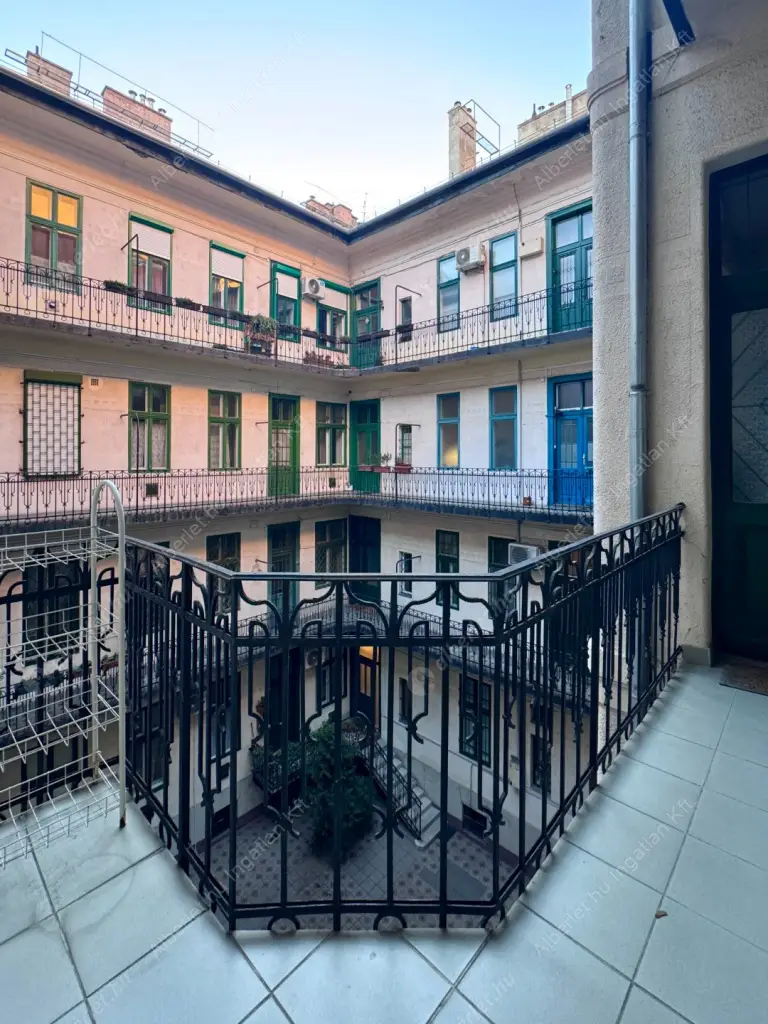 Kiadó albérlet 249000 Ft/hó áron: Budapest, XI. kerület  Bercsényi utca. Mérete: 68 nm, 3 szobás | Alberlet.hu - 6608454