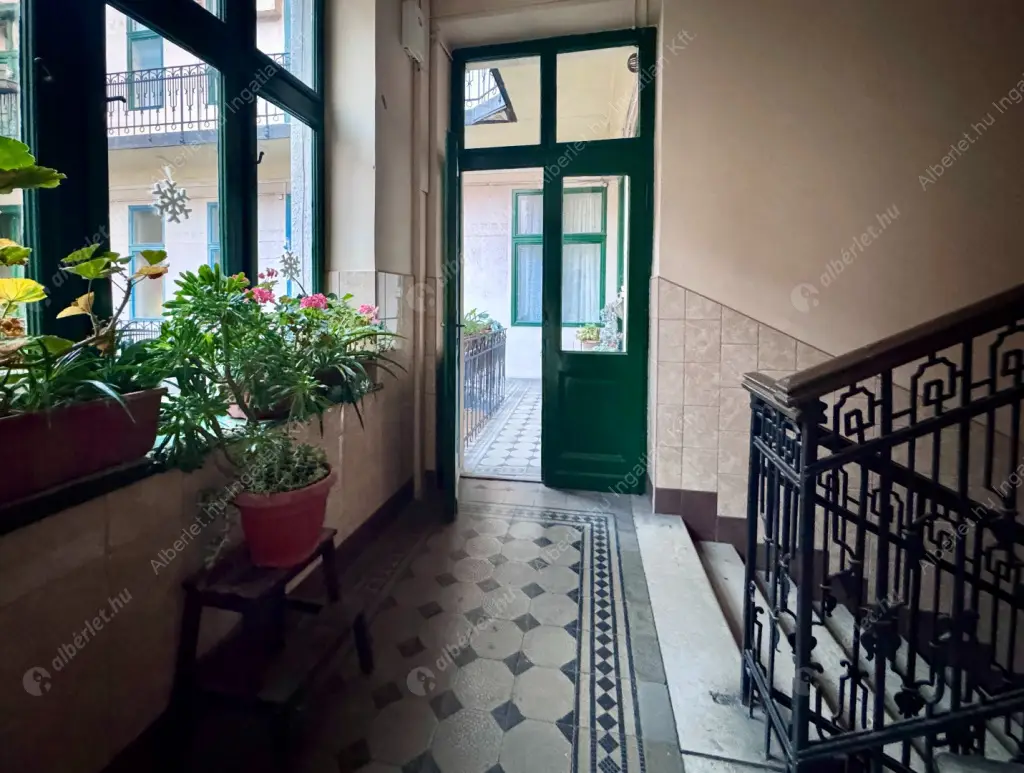 Kiadó albérlet 249000 Ft/hó áron: Budapest, XI. kerület  Bercsényi utca. Mérete: 68 nm, 3 szobás | Alberlet.hu - 6608455