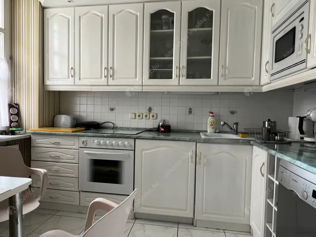 Kiadó albérlet 490000 Ft/hó áron: Budapest, XI. kerület  Bicskei utca. Mérete: 109 nm, 3 szobás | Alberlet.hu - 6516324