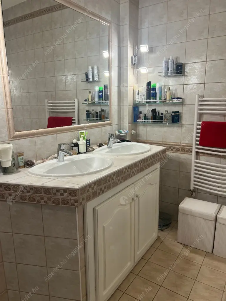 Kiadó albérlet 490000 Ft/hó áron: Budapest, XI. kerület  Bicskei utca. Mérete: 109 nm, 3 szobás | Alberlet.hu - 6516329