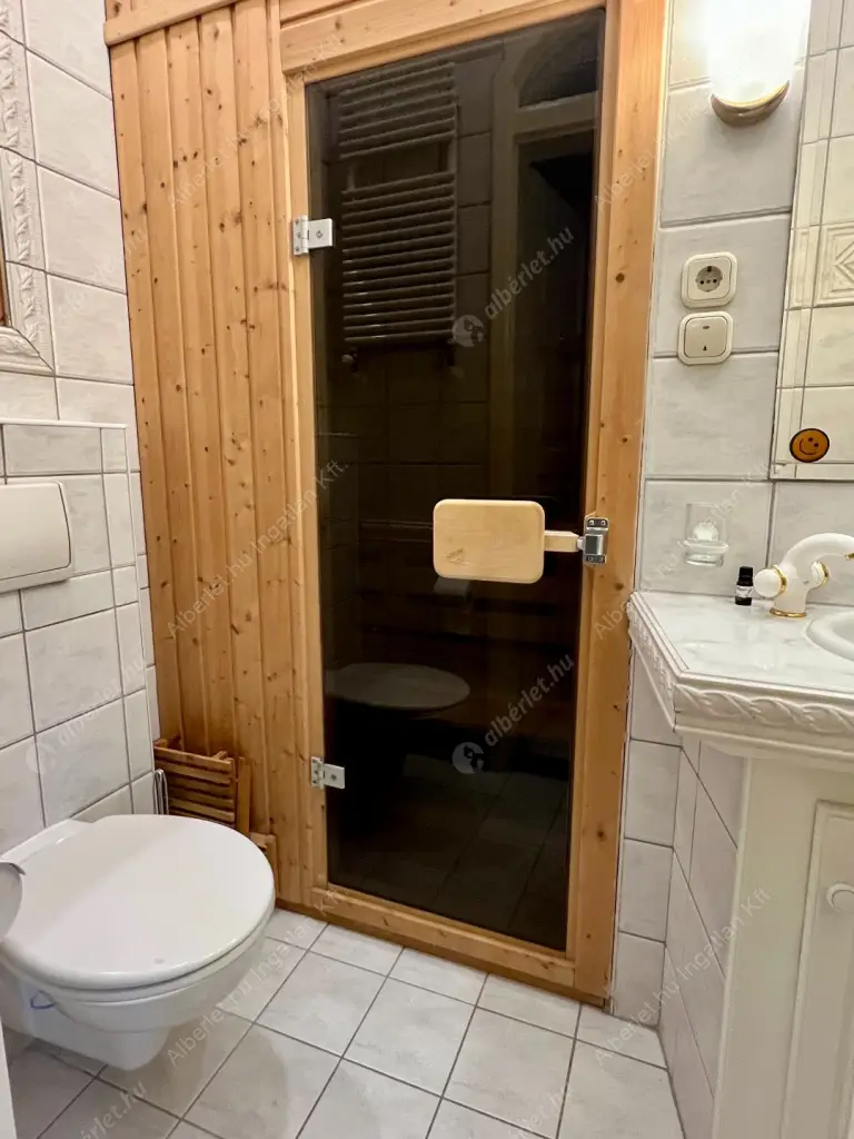 Kiadó albérlet 490000 Ft/hó áron: Budapest, XI. kerület  Bicskei utca. Mérete: 109 nm, 3 szobás | Alberlet.hu - 6516336