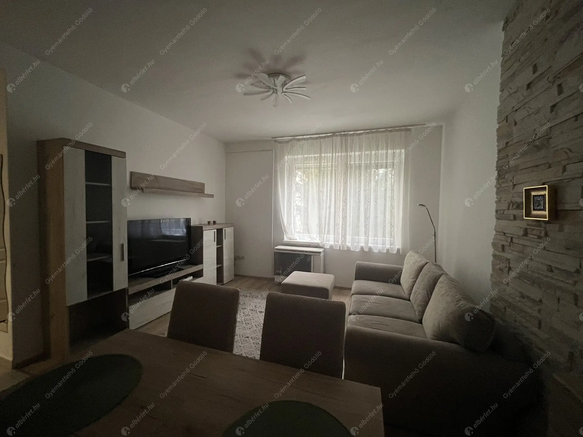 Kiadó albérlet 250000 Ft/hó áron: Budapest, XI. kerület  Bikszádi utca. Mérete: 49 nm, 1 szobás | Alberlet.hu - 6404717