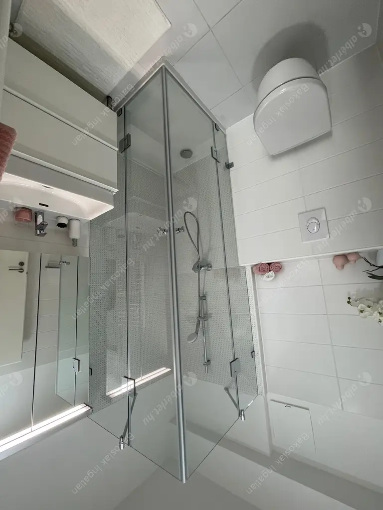 Kiadó albérlet 1070000 Ft/hó áron: Budapest, XI. kerület  Bíró László József körút. Mérete: 110 nm, 4 szobás | Alberlet.hu - 5479855