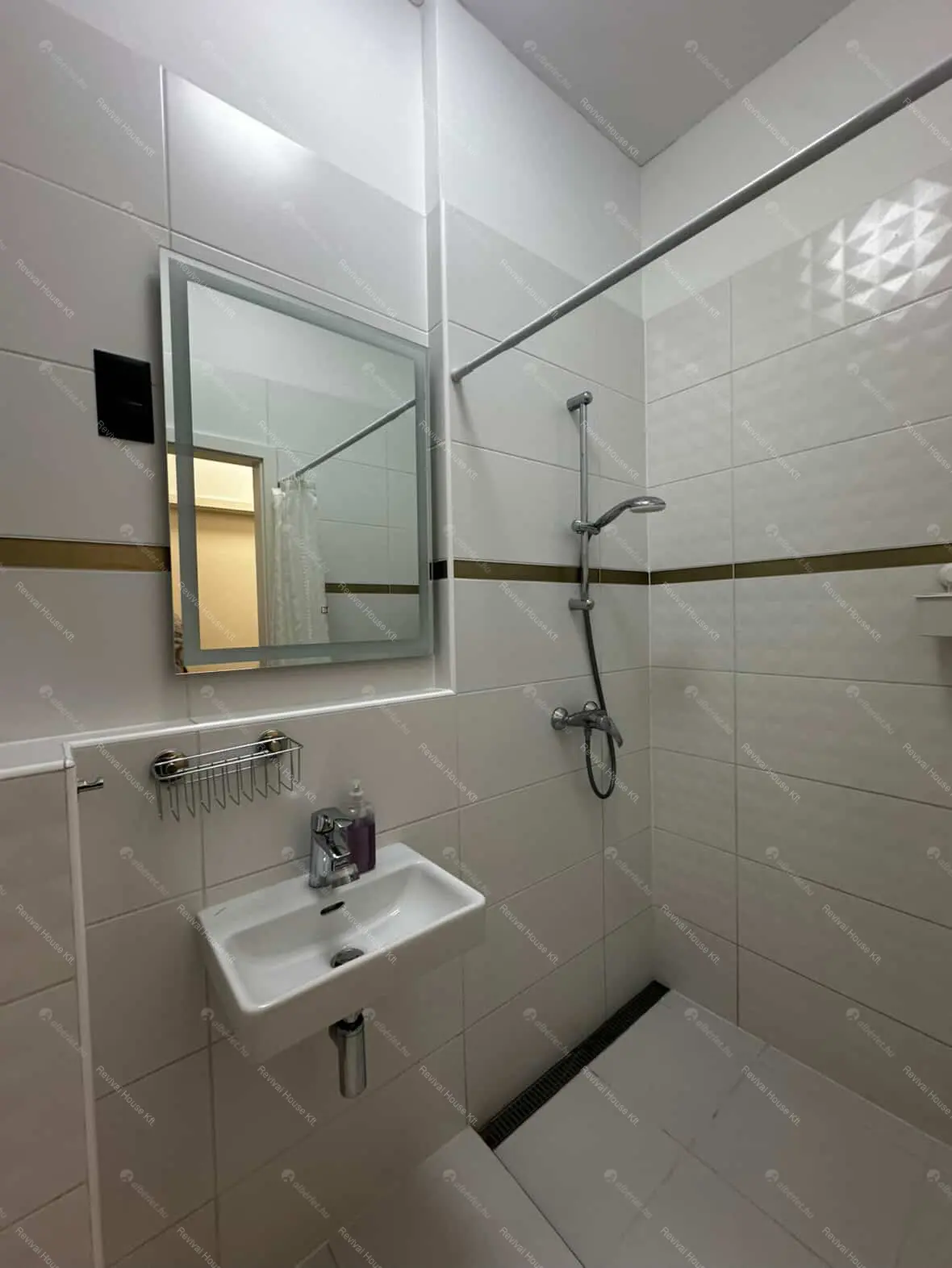 Kiadó albérlet 580000 Ft/hó áron: Budapest, XI. kerület  Bíró László József körút. Mérete: 110 nm, 4 szobás | Alberlet.hu - 6654897