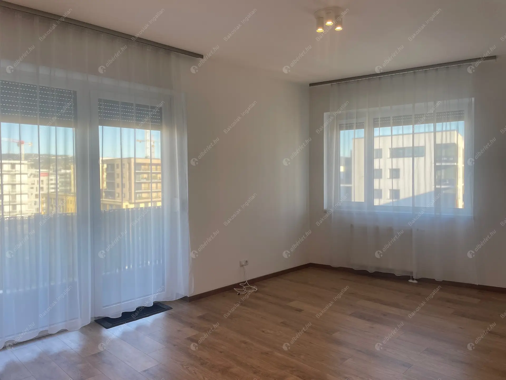 Kiadó albérlet 300000 Ft/hó áron: Budapest, XI. kerület  Bíró László József körút. Mérete: 50 nm, 2 szobás | Alberlet.hu - 6331895
