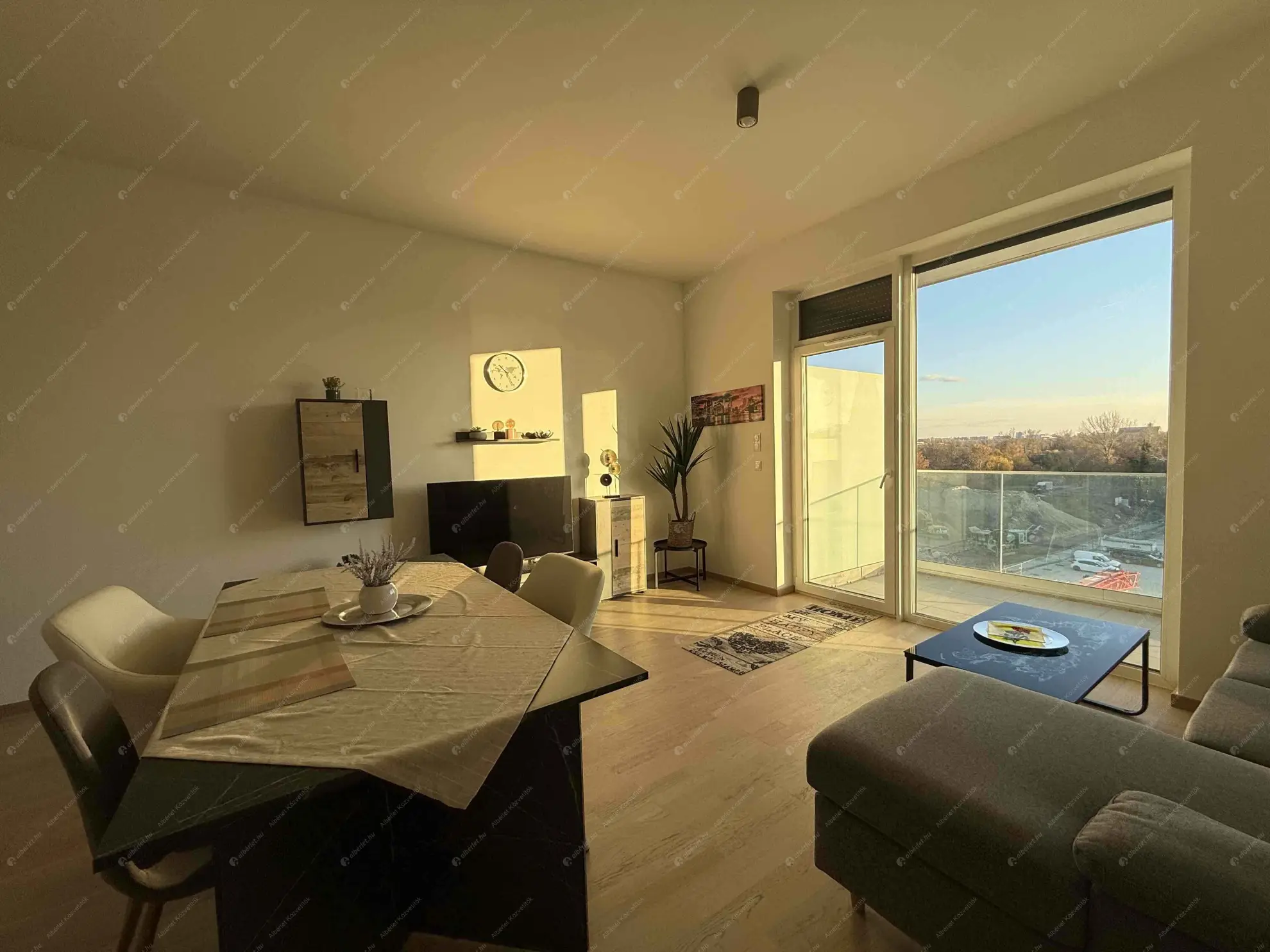 Kiadó albérlet 340000 Ft/hó áron: Budapest, XI. kerület  Bíró László József körút. Mérete: 50 nm, 2 szobás | Alberlet.hu - 6585981