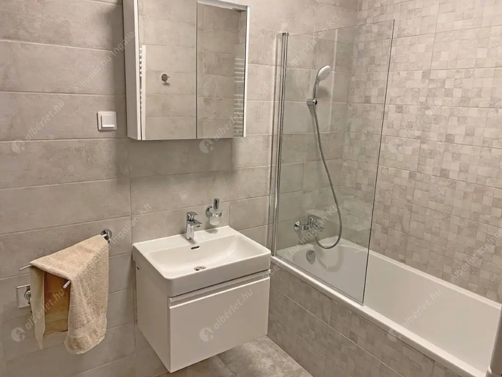 Kiadó albérlet 350000 Ft/hó áron: Budapest, XI. kerület  Bíró László József körút. Mérete: 50 nm, 2 szobás | Alberlet.hu - 6637716