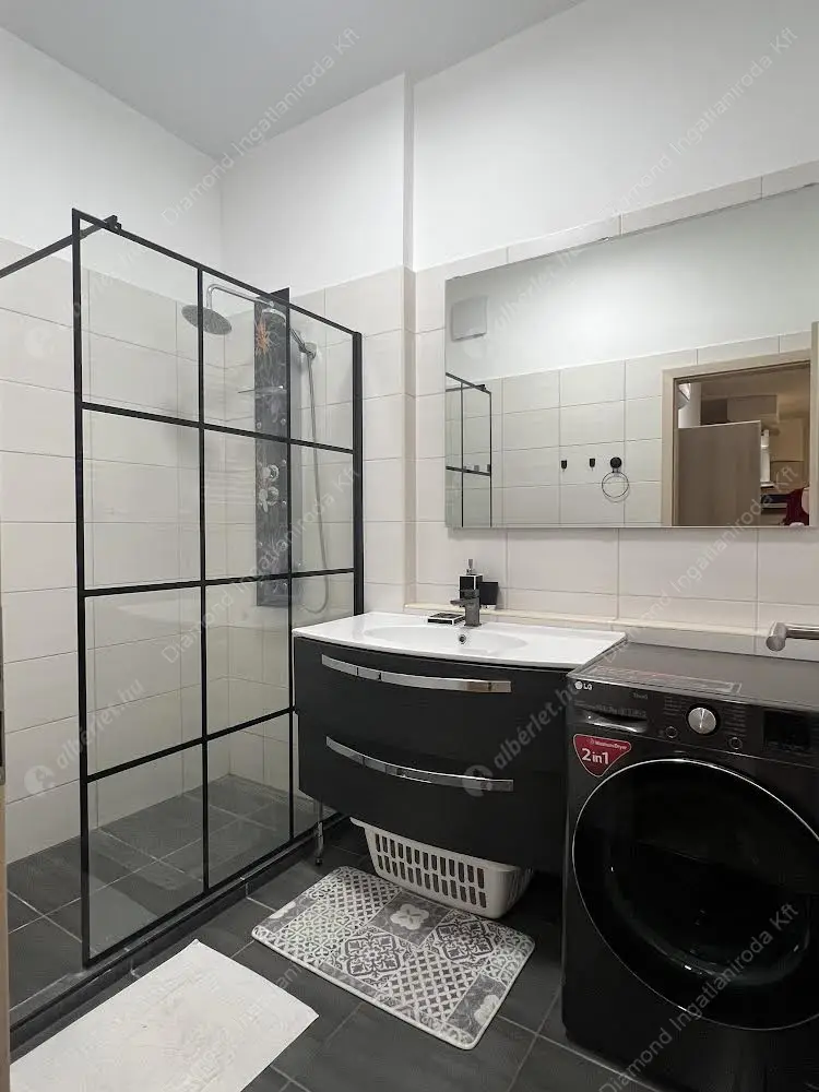 Kiadó albérlet 750000 Ft/hó áron: Budapest, XI. kerület  Bíró László József körút. Mérete: 71 nm, 3 szobás | Alberlet.hu - 6190859