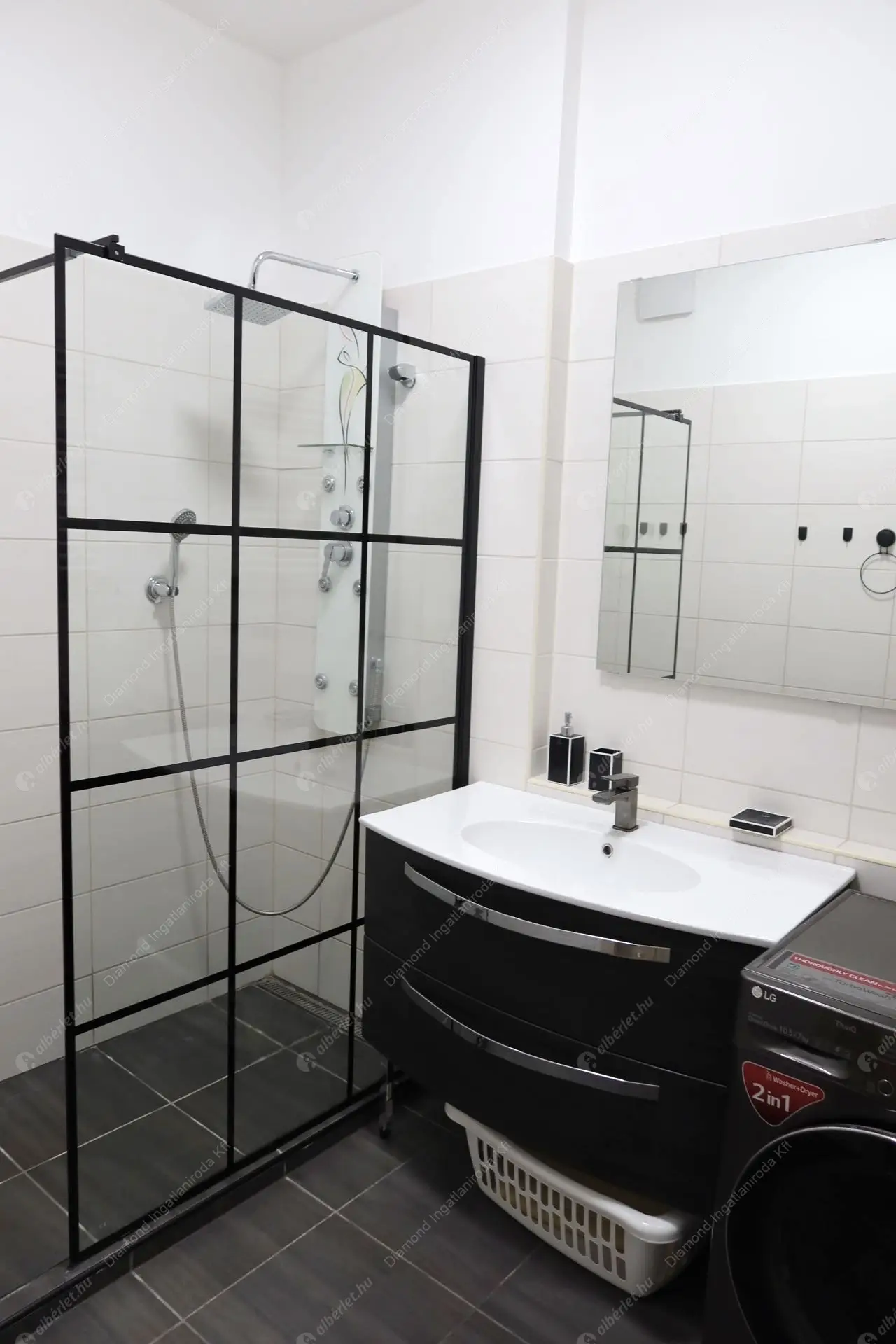 Kiadó albérlet 750000 Ft/hó áron: Budapest, XI. kerület  Bíró László József körút. Mérete: 71 nm, 3 szobás | Alberlet.hu - 6204846