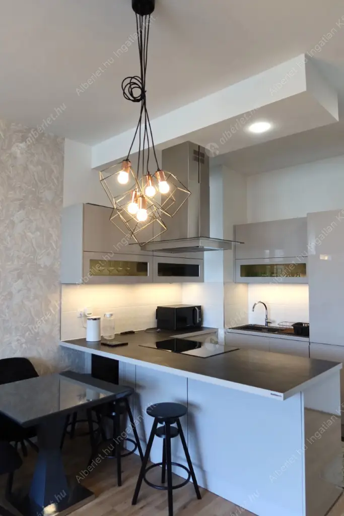 Kiadó albérlet 650000 Ft/hó áron: Budapest, XI. kerület  Bíró László József körút. Mérete: 71 nm, 3 szobás | Alberlet.hu - 6519524