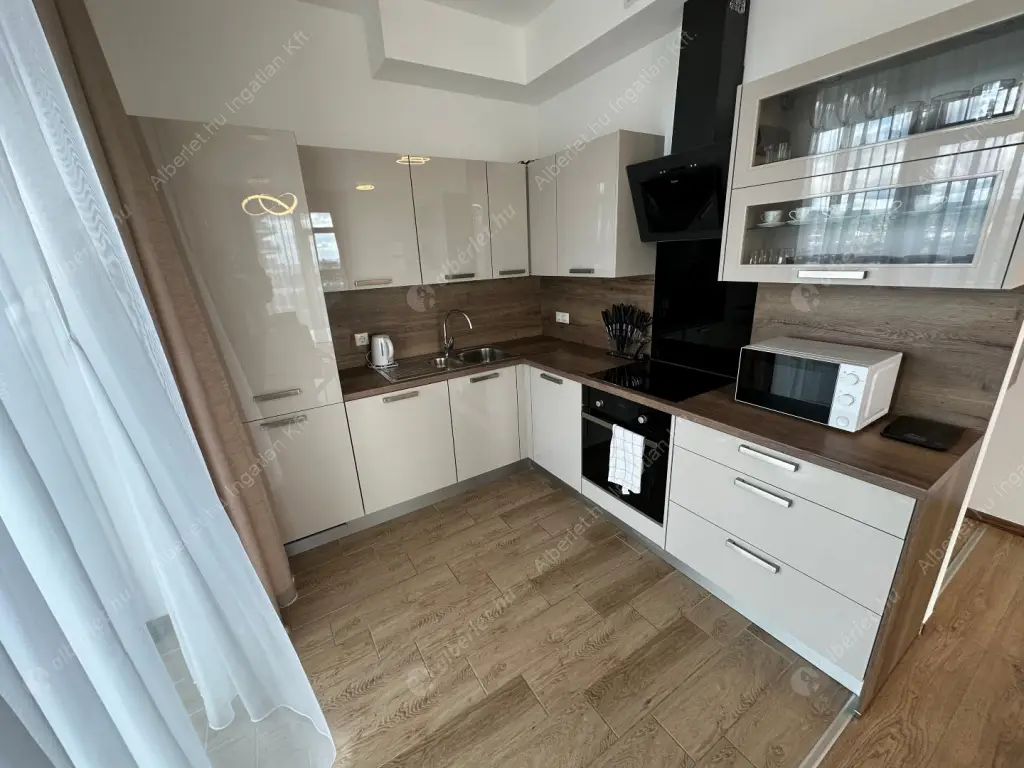 Kiadó albérlet 699000 Ft/hó áron: Budapest, XI. kerület  Bíró László József körút. Mérete: 76 nm, 3 szobás | Alberlet.hu - 6567668