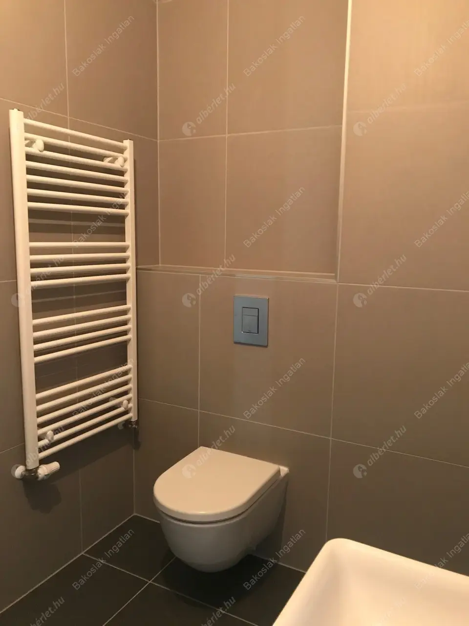 Kiadó albérlet 536000 Ft/hó áron: Budapest, XI. kerület  Bíró László József körút. Mérete: 80 nm, 3 szobás | Alberlet.hu - 5085409