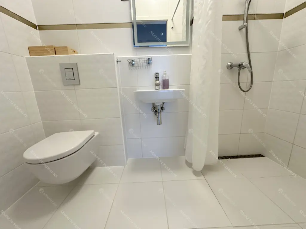 Kiadó albérlet 580000 Ft/hó áron: Budapest, XI. kerület  Bíró László József körút. Mérete: 80 nm, 3 szobás | Alberlet.hu - 6657241