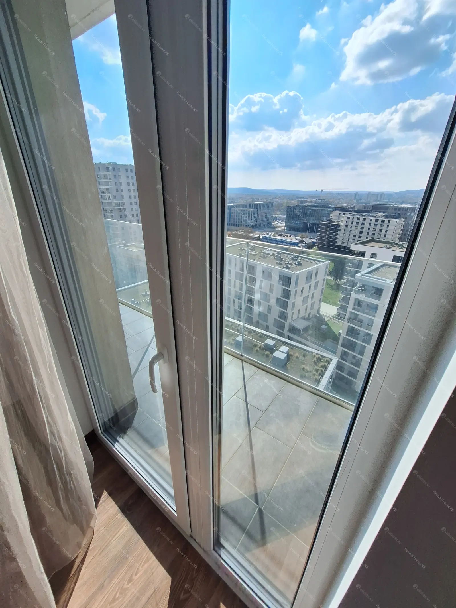 Kiadó albérlet 1000000 Ft/hó áron: Budapest, XI. kerület  Bíró László József körút. Mérete: 95 nm, 4 szobás | Alberlet.hu - 6691027