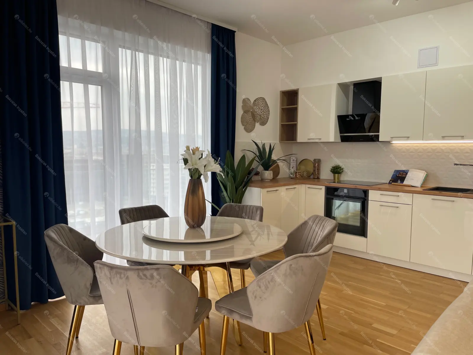 Kiadó albérlet 970000 Ft/hó áron: Budapest, XI. kerület  Bíró László József körút. Mérete: 98 nm, 4 szobás | Alberlet.hu - 6687121