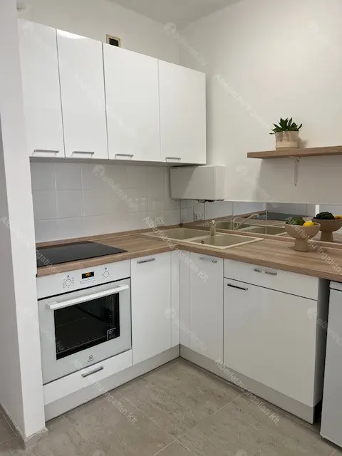 Kiadó albérlet 220000 Ft/hó áron: Budapest, XI. kerület  Budafoki út. Mérete: 36 nm, 1 szobás | Alberlet.hu - 6680964