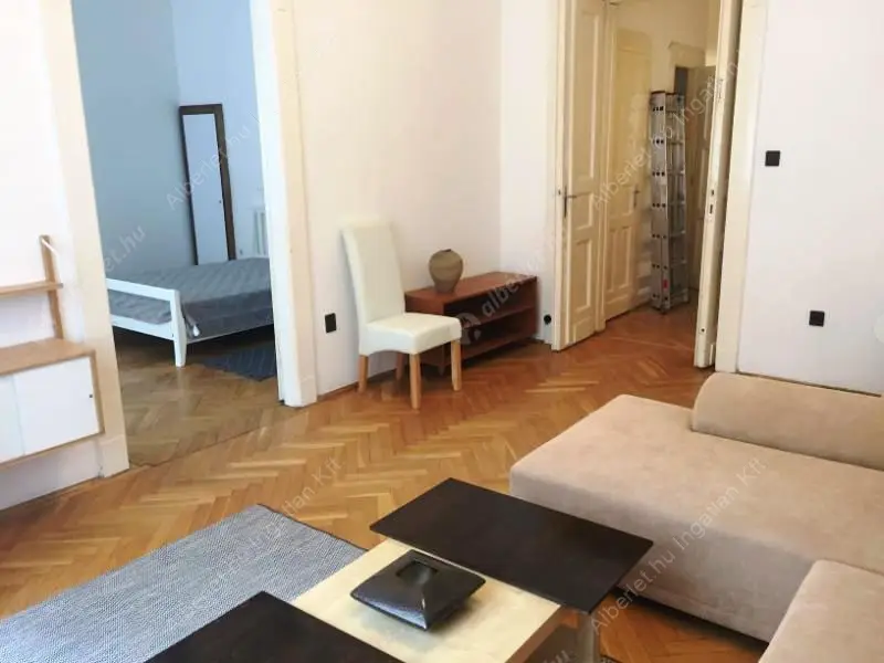 Kiadó albérlet 270000 Ft/hó áron: Budapest, XI. kerület  Budafoki út. Mérete: 74 nm, 3 szobás | Alberlet.hu - 6613875