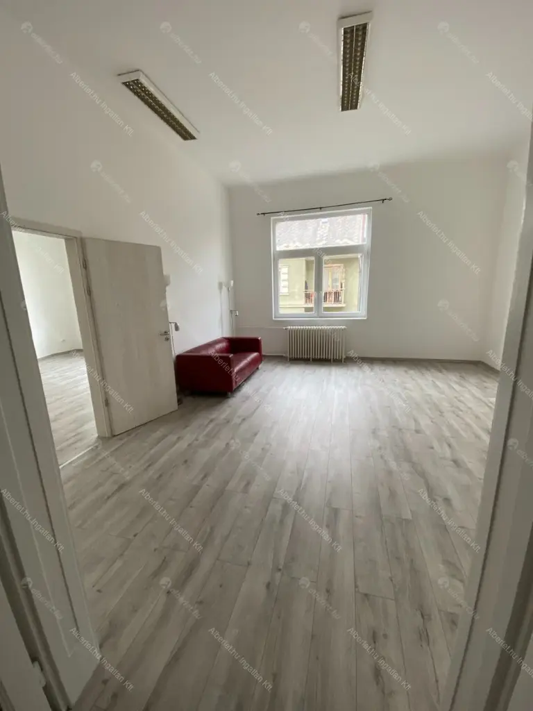 Kiadó albérlet 340000 Ft/hó áron: Budapest, XI. kerület  Budafoki út. Mérete: 98 nm, 3 szobás | Alberlet.hu - 6651972