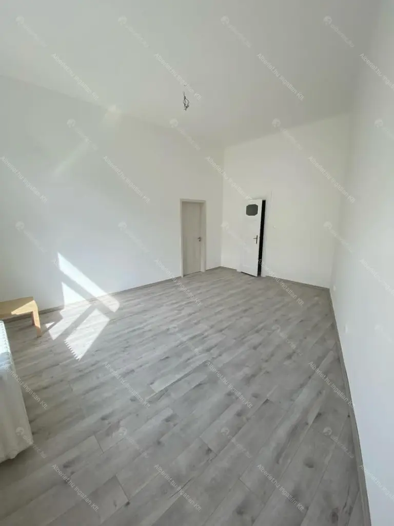 Kiadó albérlet 340000 Ft/hó áron: Budapest, XI. kerület  Budafoki út. Mérete: 98 nm, 3 szobás | Alberlet.hu - 6651986