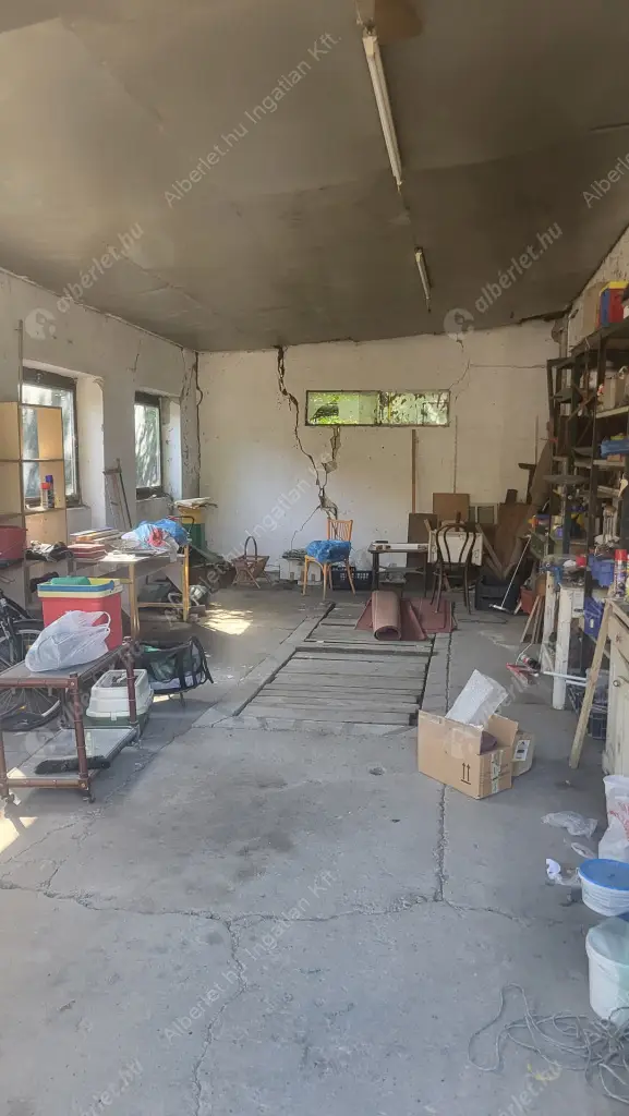 Kiadó albérlet 500000 Ft/hó áron: Budapest, XI. kerület  Budaörsi út. Mérete: 140 nm, 5 szobás | Alberlet.hu - 6550812