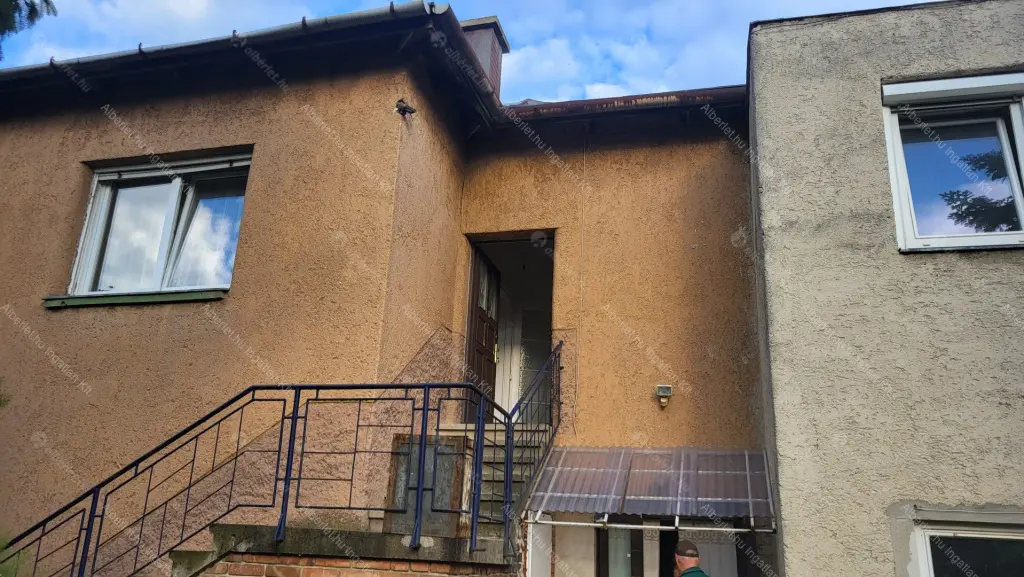 Kiadó albérlet 500000 Ft/hó áron: Budapest, XI. kerület  Budaörsi út. Mérete: 140 nm, 5 szobás | Alberlet.hu - 6675148