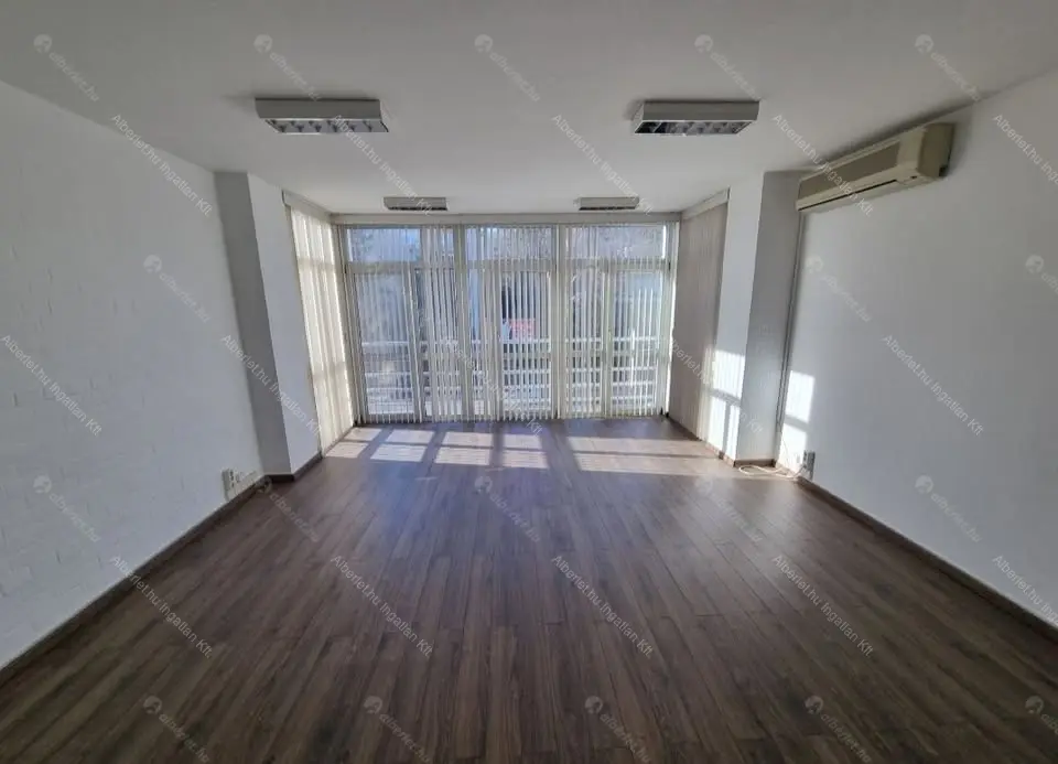 Kiadó albérlet 680000 Ft/hó áron: Budapest, XI. kerület  Budaörsi út. Mérete: 177 nm, 5 szobás | Alberlet.hu - 6699780