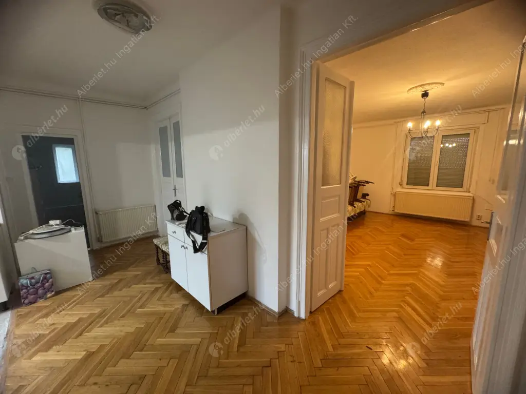 Kiadó albérlet 270000 Ft/hó áron: Budapest, XI. kerület  Budaörsi út. Mérete: 92 nm, 4 szobás | Alberlet.hu - 6628898