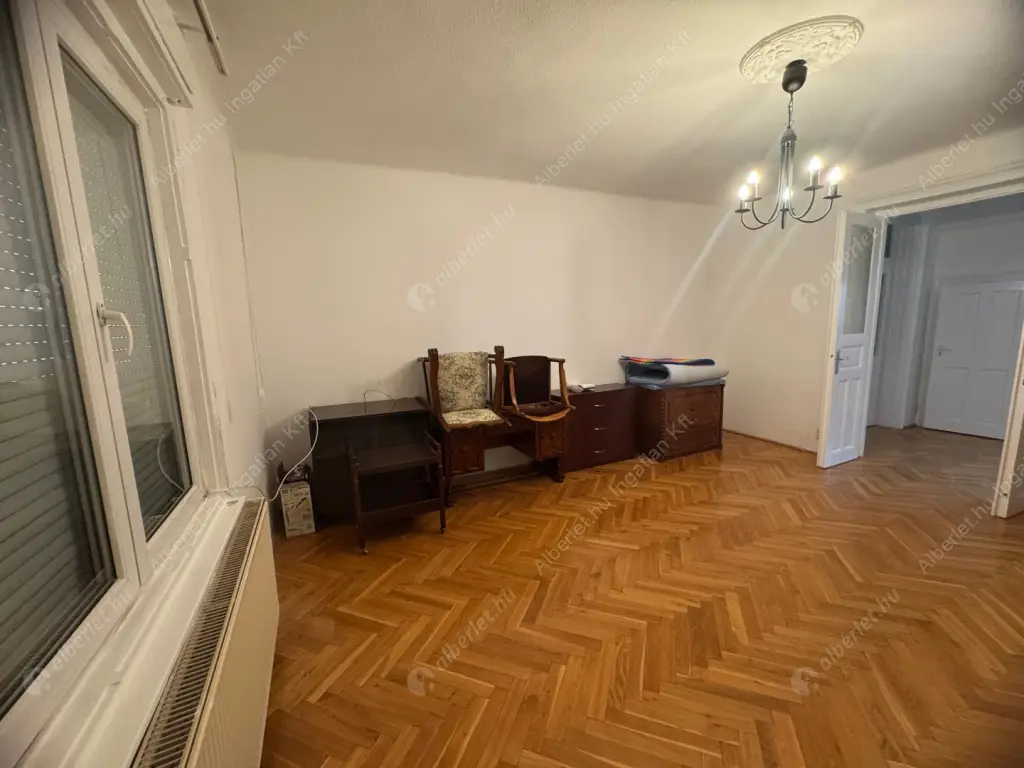 Kiadó albérlet 270000 Ft/hó áron: Budapest, XI. kerület  Budaörsi út. Mérete: 92 nm, 4 szobás | Alberlet.hu - 6628903