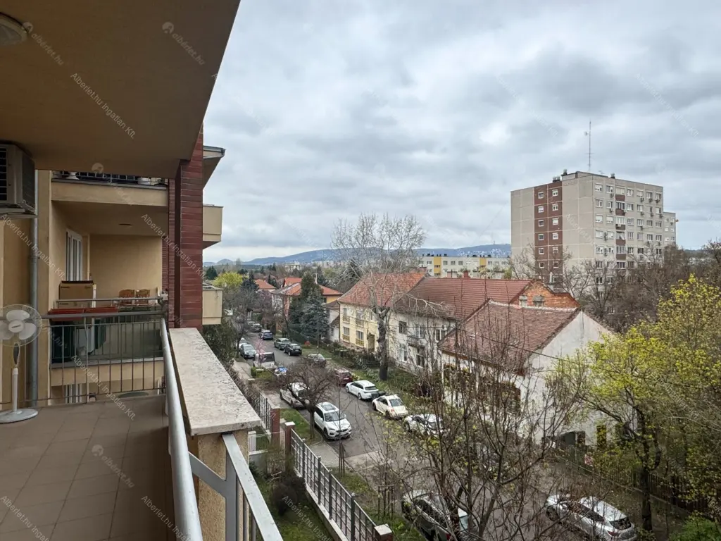 Kiadó albérlet 270000 Ft/hó áron: Budapest, XI. kerület  Csurgói  út . Mérete: 49 nm, 2 szobás | Alberlet.hu - 6694241