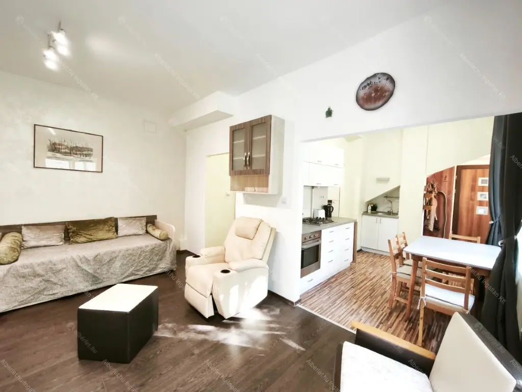 Kiadó albérlet 220000 Ft/hó áron: Budapest, XI. kerület  Dávid Ferenc utca. Mérete: 50 nm, 1 szobás | Alberlet.hu - 6700770