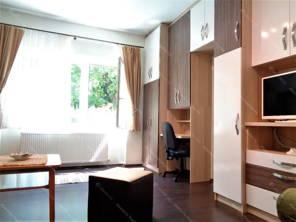 Kiadó albérlet 220000 Ft/hó áron: Budapest, XI. kerület  Dávid Ferenc utca. Mérete: 50 nm, 1 szobás | Alberlet.hu - 6700778