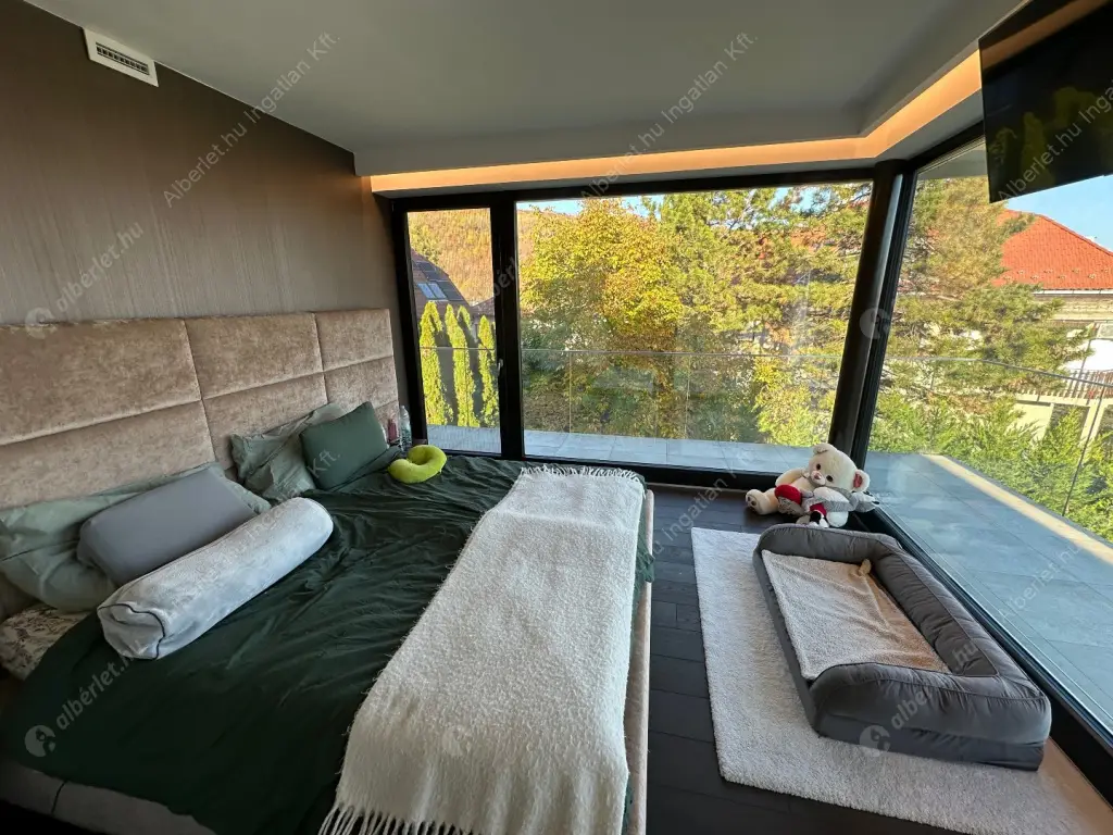 Kiadó albérlet 1950000 Ft/hó áron: Budapest, XI. kerület  Dayka Gábor utca. Mérete: 220 nm, 5 szobás | Alberlet.hu - 6576205