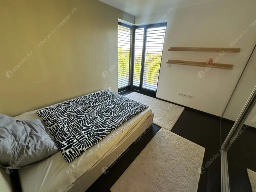 Kiadó albérlet 1950000 Ft/hó áron: Budapest, XI. kerület  Dayka Gábor utca. Mérete: 220 nm, 5 szobás | Alberlet.hu - 6576211