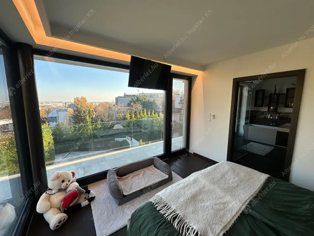 Kiadó albérlet 1950000 Ft/hó áron: Budapest, XI. kerület  Dayka Gábor utca. Mérete: 220 nm, 5 szobás | Alberlet.hu - 6618300