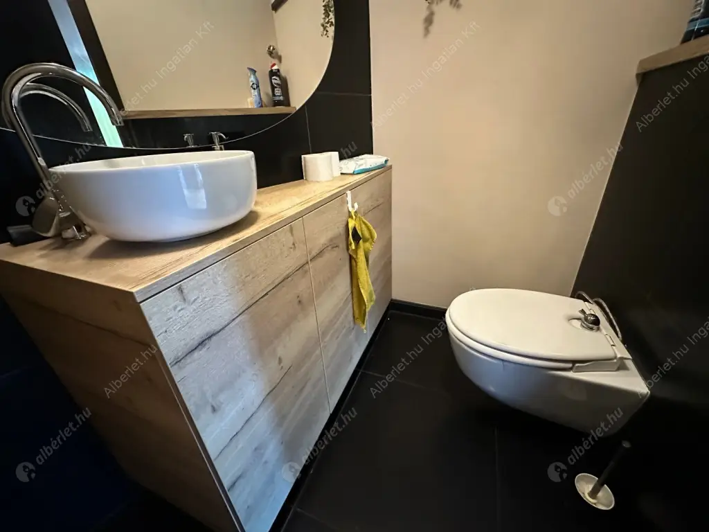 Kiadó albérlet 1950000 Ft/hó áron: Budapest, XI. kerület  Dayka Gábor utca. Mérete: 220 nm, 5 szobás | Alberlet.hu - 6618311