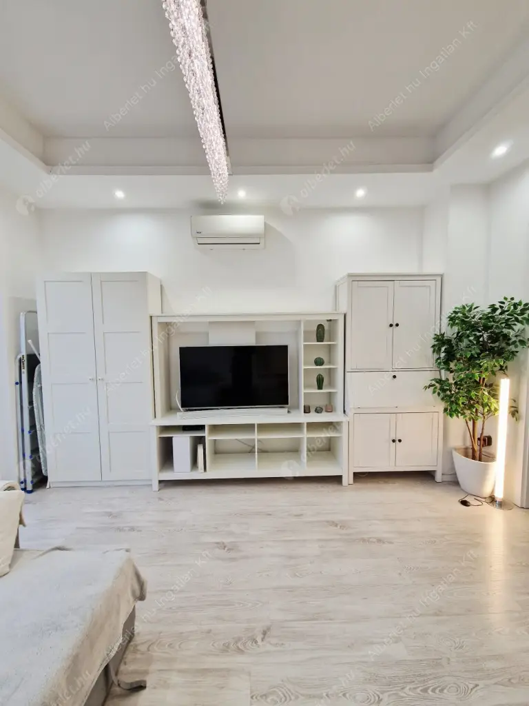 Kiadó albérlet 290000 Ft/hó áron: Budapest, XI. kerület  Egry József utca. Mérete: 50 nm, 1 szobás | Alberlet.hu - 6596957