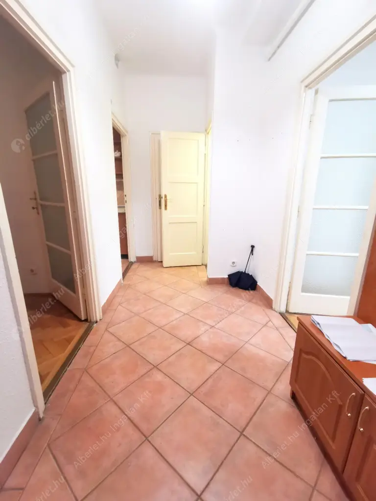 Kiadó albérlet 400000 Ft/hó áron: Budapest, XI. kerület  Eszék utca. Mérete: 93 nm, 3 szobás | Alberlet.hu - 6598971