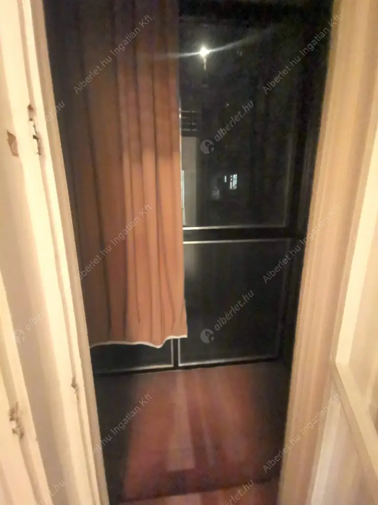 Kiadó albérlet 400000 Ft/hó áron: Budapest, XI. kerület  Eszék utca. Mérete: 93 nm, 3 szobás | Alberlet.hu - 6598974