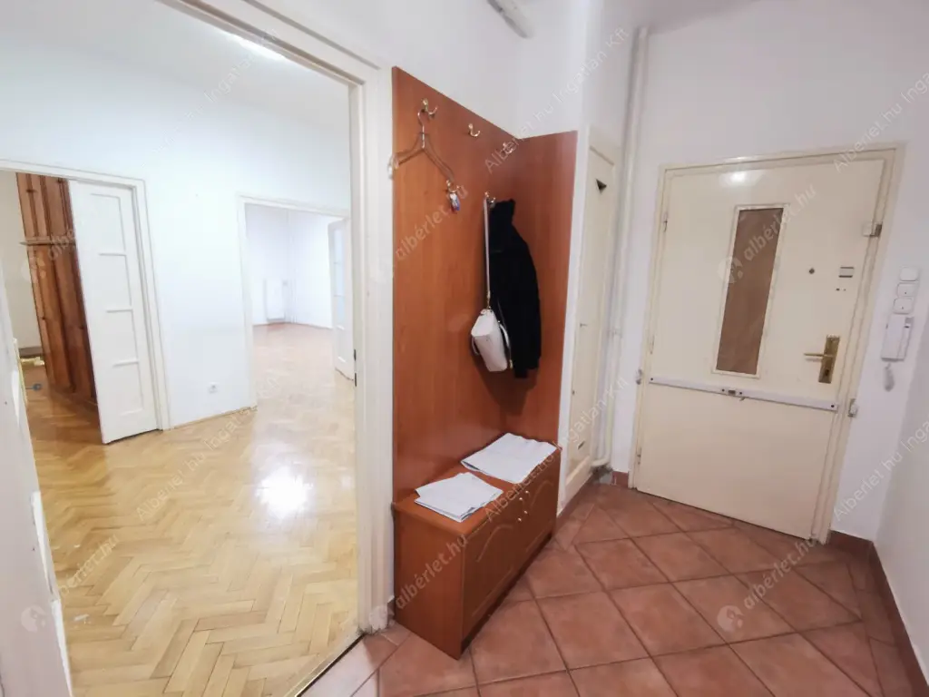 Kiadó albérlet 400000 Ft/hó áron: Budapest, XI. kerület  Eszék utca. Mérete: 93 nm, 3 szobás | Alberlet.hu - 6598980