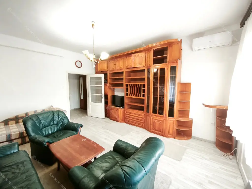 Kiadó albérlet 240000 Ft/hó áron: Budapest, XI. kerület  Etele tér. Mérete: 58 nm, 2 szobás | Alberlet.hu - 6695377