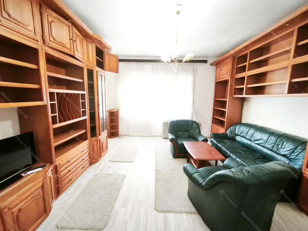 Kiadó albérlet 240000 Ft/hó áron: Budapest, XI. kerület  Etele tér. Mérete: 58 nm, 2 szobás | Alberlet.hu - 6695385