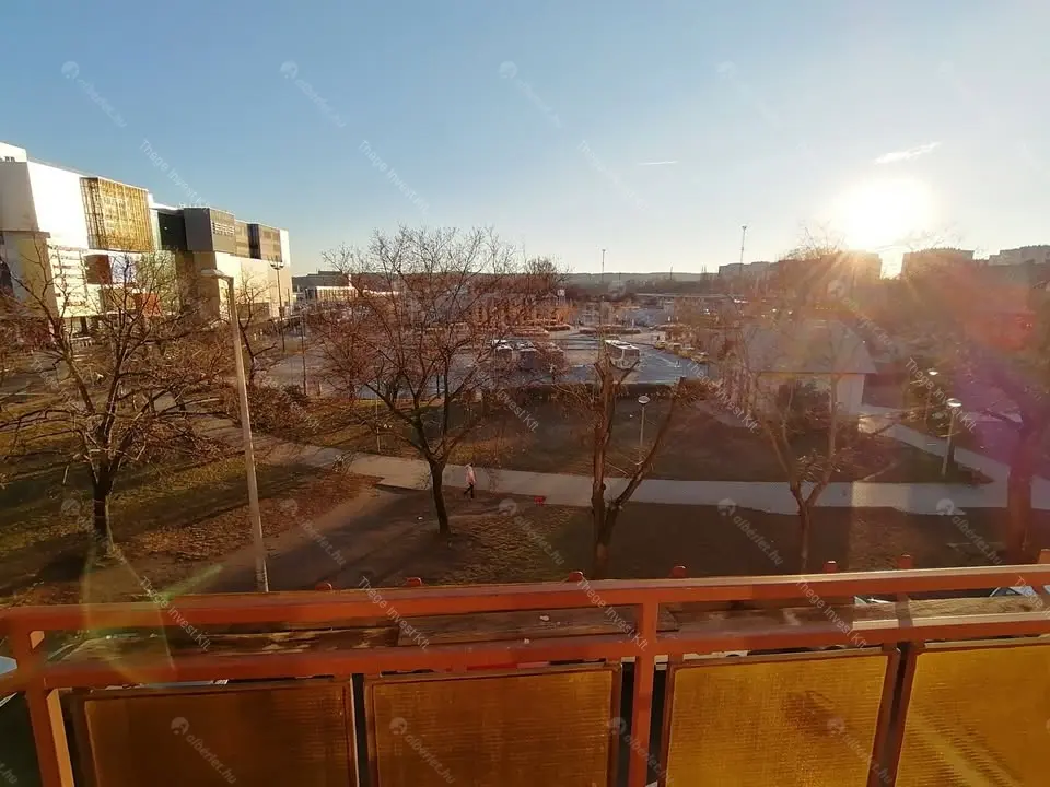 Kiadó albérlet 260000 Ft/hó áron: Budapest, XI. kerület  Etele tér. Mérete: 58 nm, 2 szobás | Alberlet.hu - 6666939