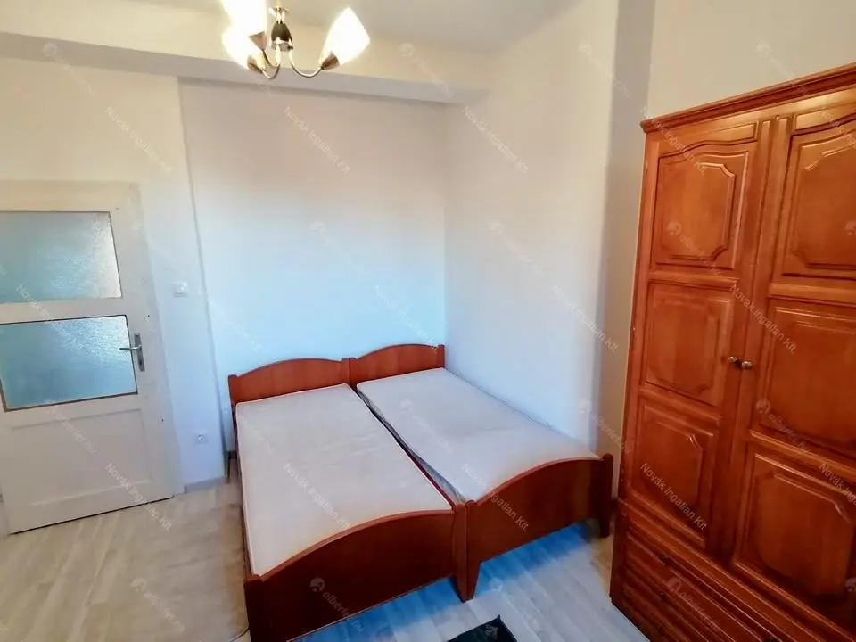 Kiadó albérlet 260000 Ft/hó áron: Budapest, XI. kerület  Etele tér. Mérete: 58 nm, 2 szobás | Alberlet.hu - 6668092